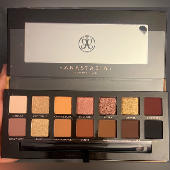 Anastasia Beverly Hills Vault Palette - Picture 6 of 7